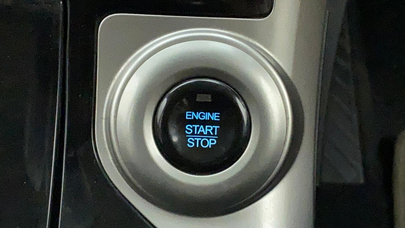 2019 Mahindra XUV500 W11, Diesel, Manual, 41,795 km, Keyless Start/ Stop Button