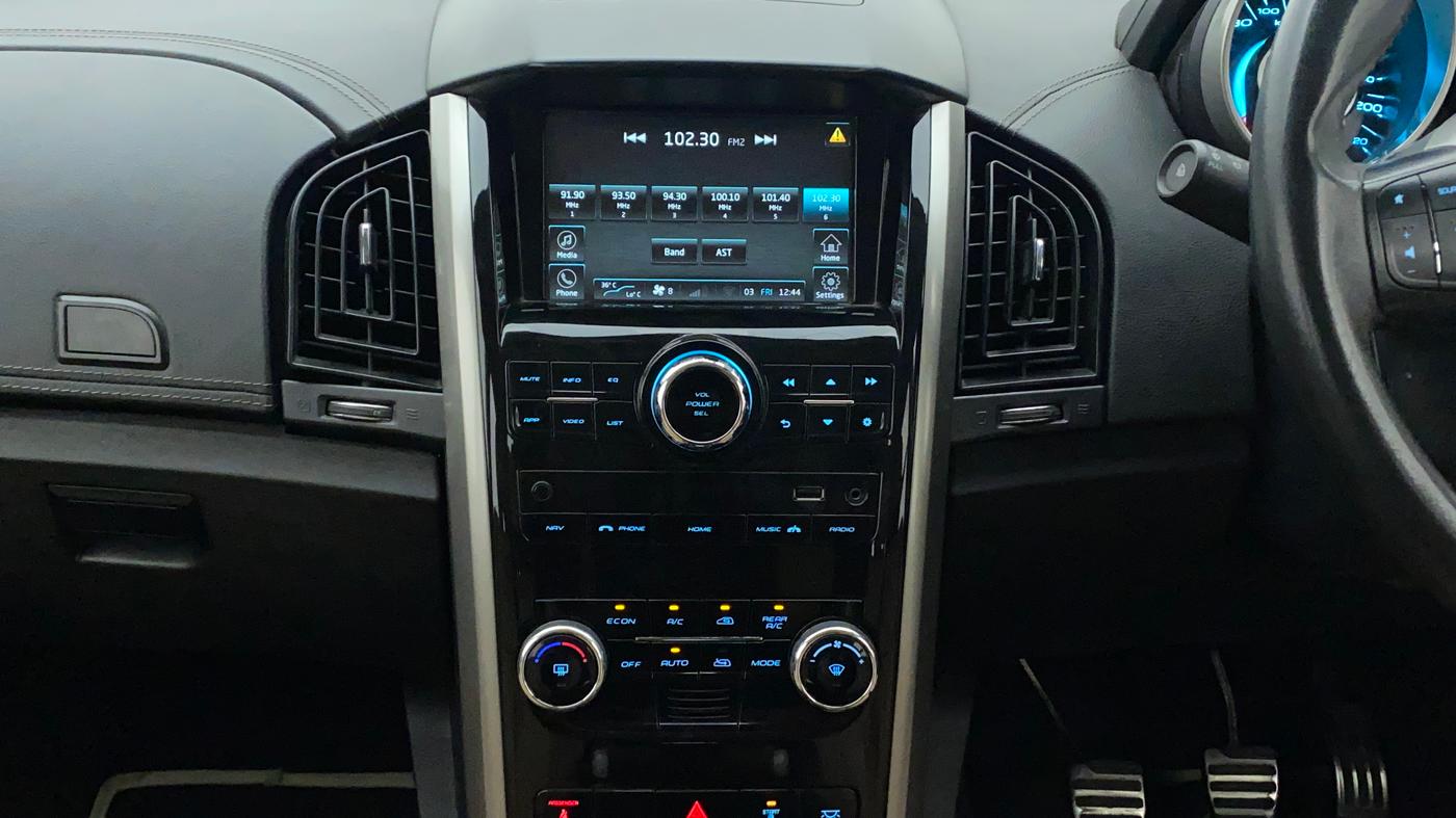 2019 Mahindra XUV500 W11, Diesel, Manual, 41,795 km, Air Conditioner