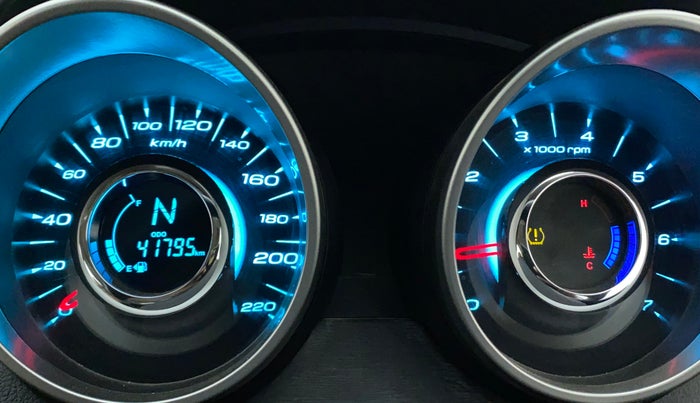 2019 Mahindra XUV500 W11, Diesel, Manual, 41,795 km, Odometer Image