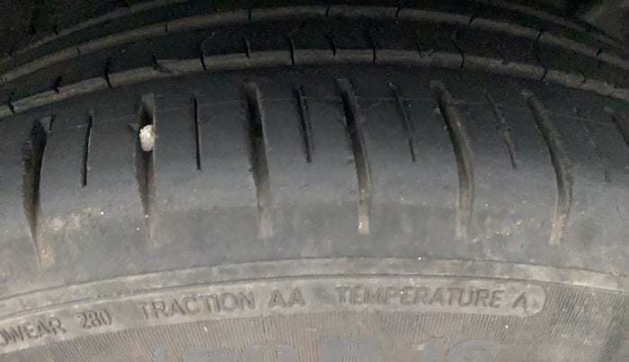 2017 Ford Ecosport TITANIUM 1.5L PETROL, Petrol, Manual, 94,399 km, Right Front Tyre Tread