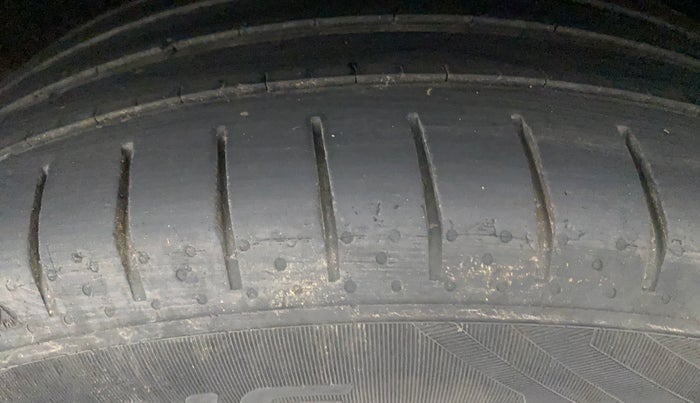 2017 Ford Ecosport TITANIUM 1.5L PETROL, Petrol, Manual, 94,399 km, Left Rear Tyre Tread
