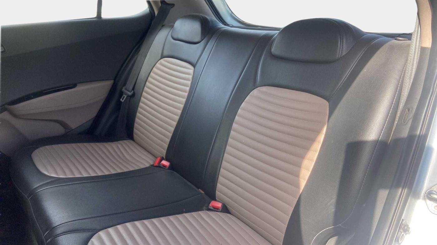2019 Hyundai Grand i10 MAGNA 1.2 KAPPA VTVT, Petrol, Manual, 50,987 km, Right Side Rear Door Cabin