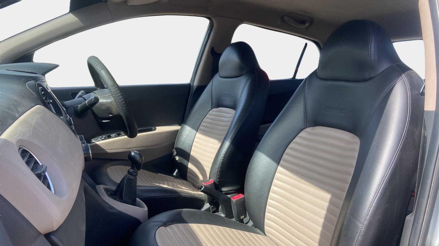 2019 Hyundai Grand i10 MAGNA 1.2 KAPPA VTVT, Petrol, Manual, 50,987 km, Right Side Front Door Cabin