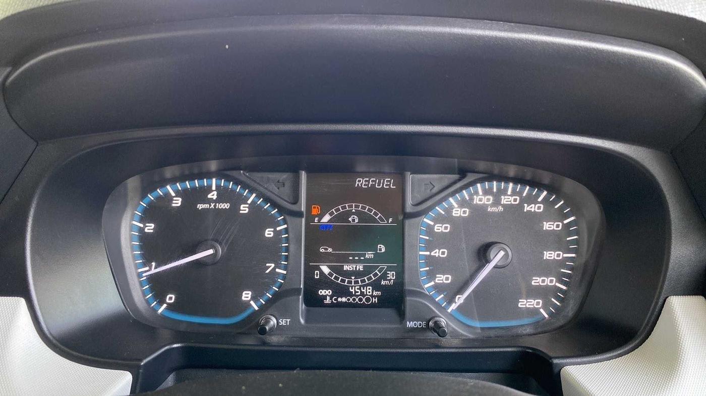 2023 Tata PUNCH ACCOMPLISHED MT, Petrol, Manual, 4,540 km, Odometer Image