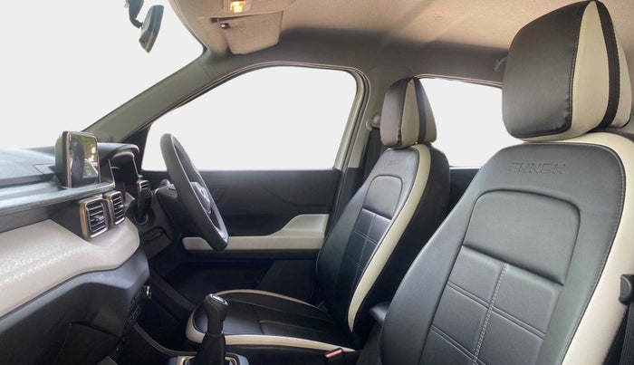 2023 Tata PUNCH ACCOMPLISHED MT, Petrol, Manual, 4,540 km, Right Side Front Door Cabin