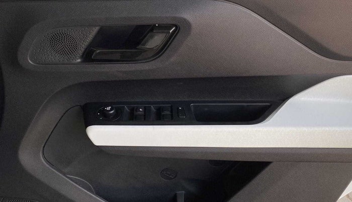 2023 Tata PUNCH ACCOMPLISHED MT, Petrol, Manual, 4,540 km, Driver Side Door Panels Control