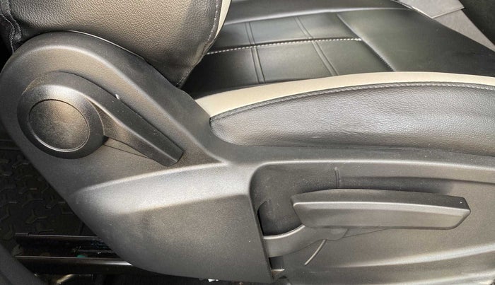 2023 Tata PUNCH ACCOMPLISHED MT, Petrol, Manual, 4,540 km, Driver Side Adjustment Panel
