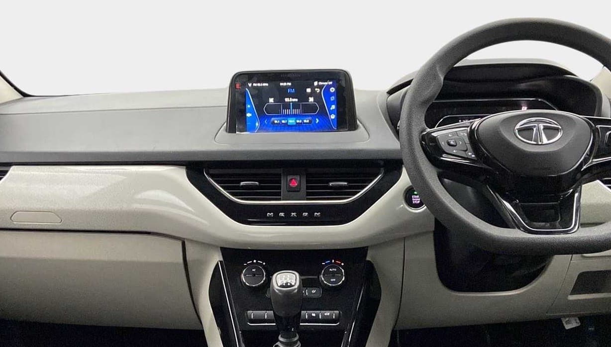 2022 Tata NEXON XZ PLUS PETROL, Petrol, Manual, 31,026 km, Air Conditioner