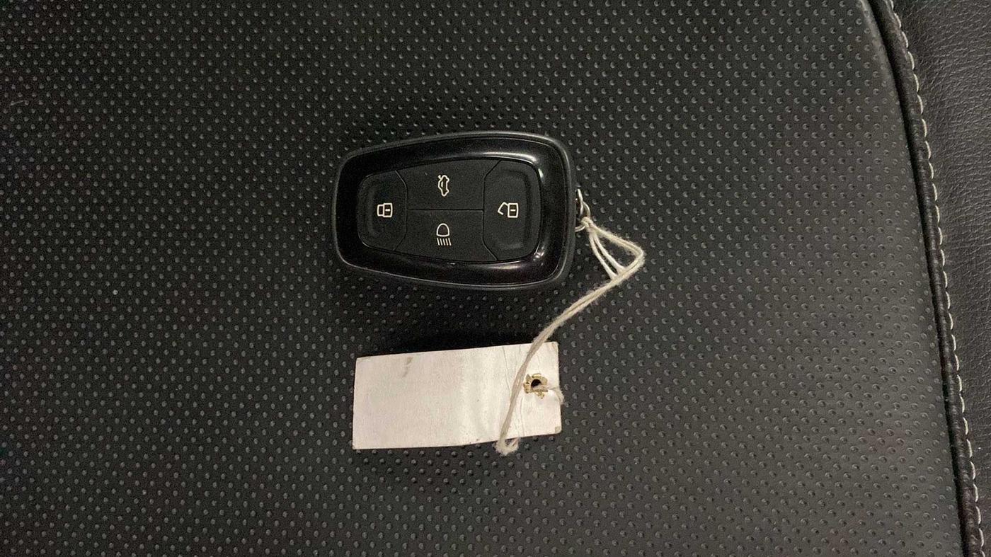 2022 Tata NEXON XZ PLUS PETROL, Petrol, Manual, 31,026 km, Key Close Up