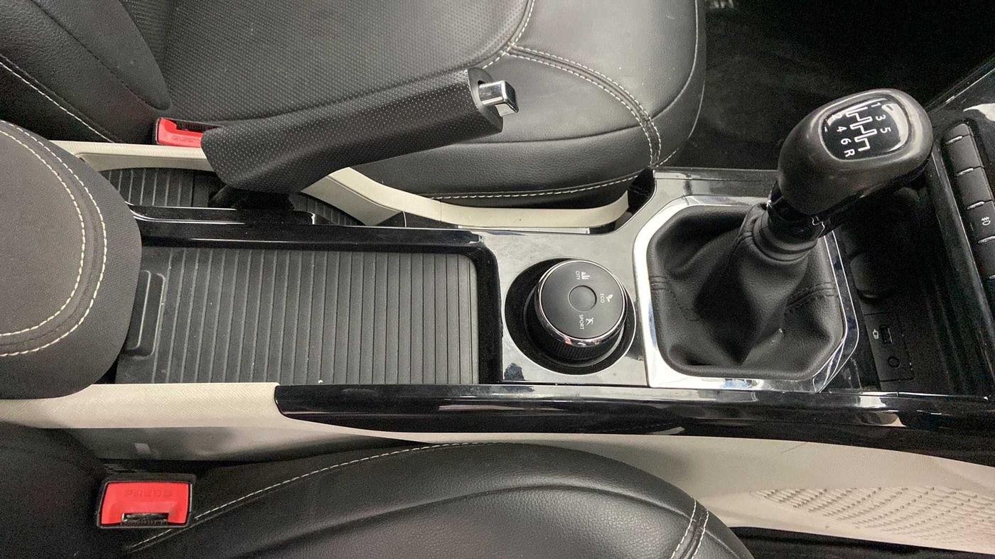 2022 Tata NEXON XZ PLUS PETROL, Petrol, Manual, 31,026 km, Gear Lever