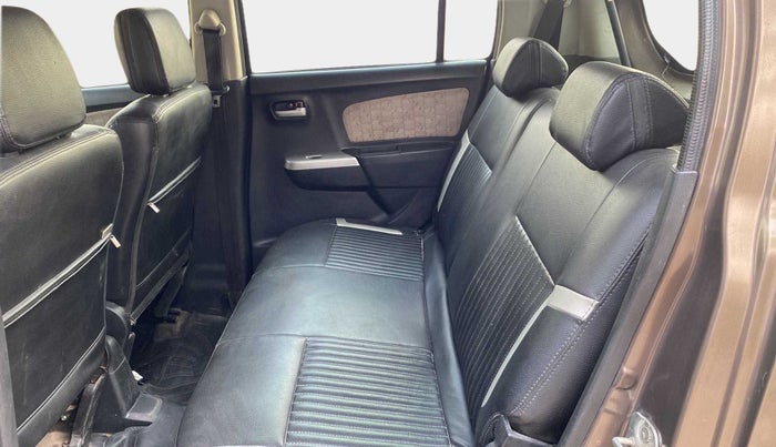 2016 Maruti Wagon R 1.0 VXI, Petrol, Manual, 42,382 km, Right Side Rear Door Cabin