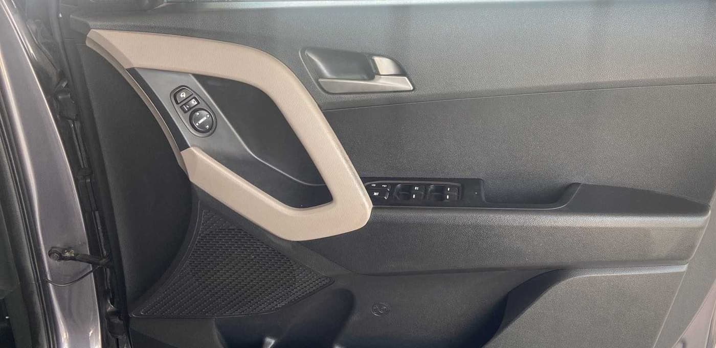 2016 Hyundai Creta SX PLUS AT 1.6 PETROL, Petrol, Automatic, 1,09,638 km, Driver Side Door Panels Control