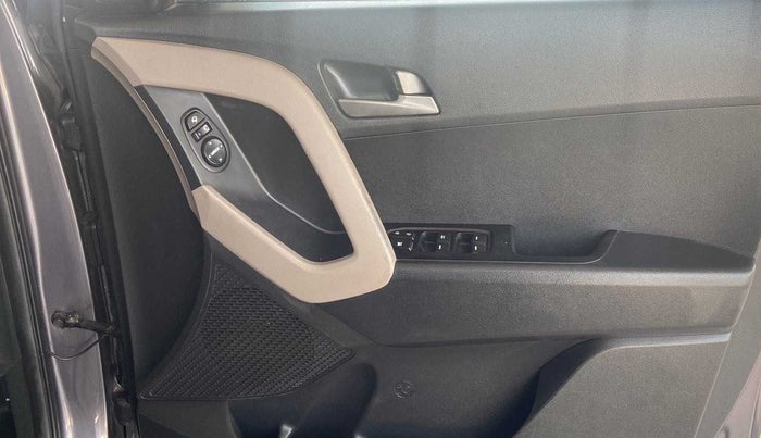 2016 Hyundai Creta SX PLUS AT 1.6 PETROL, Petrol, Automatic, 1,09,638 km, Driver Side Door Panels Control
