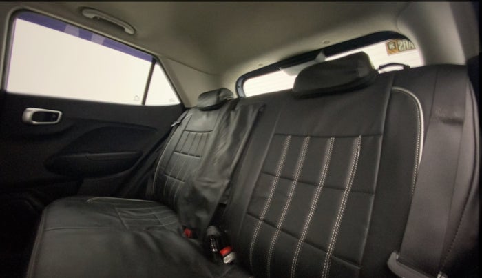 2021 Hyundai VENUE SX 1.0 (O) TURBO, Petrol, Manual, 19,430 km, Right Side Rear Door Cabin