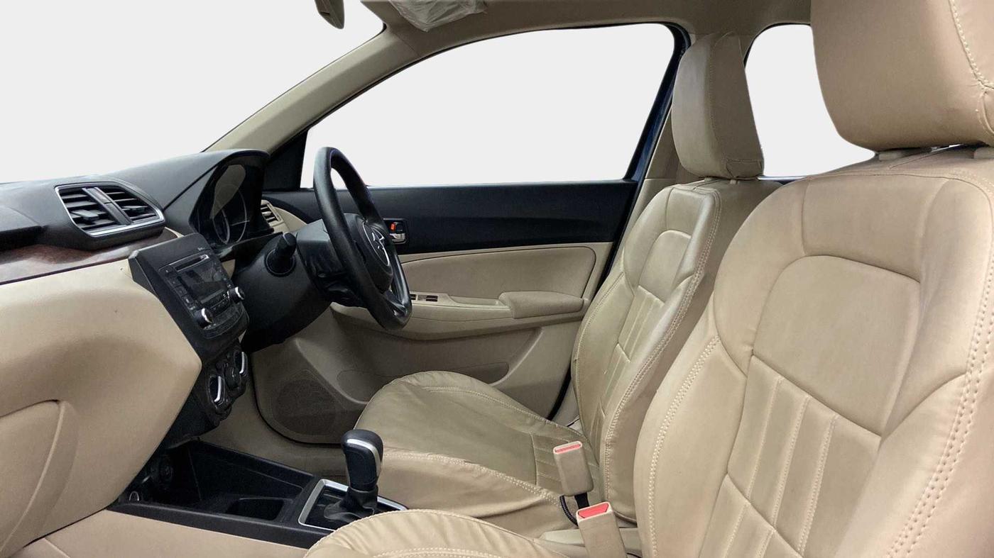 2019 Maruti Dzire VXI AMT, Petrol, Automatic, 47,289 km, Right Side Front Door Cabin