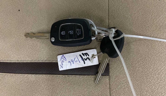 2019 Hyundai GRAND I10 NIOS SPORTZ 1.2 KAPPA VTVT, Petrol, Manual, 29,932 km, Key Close Up