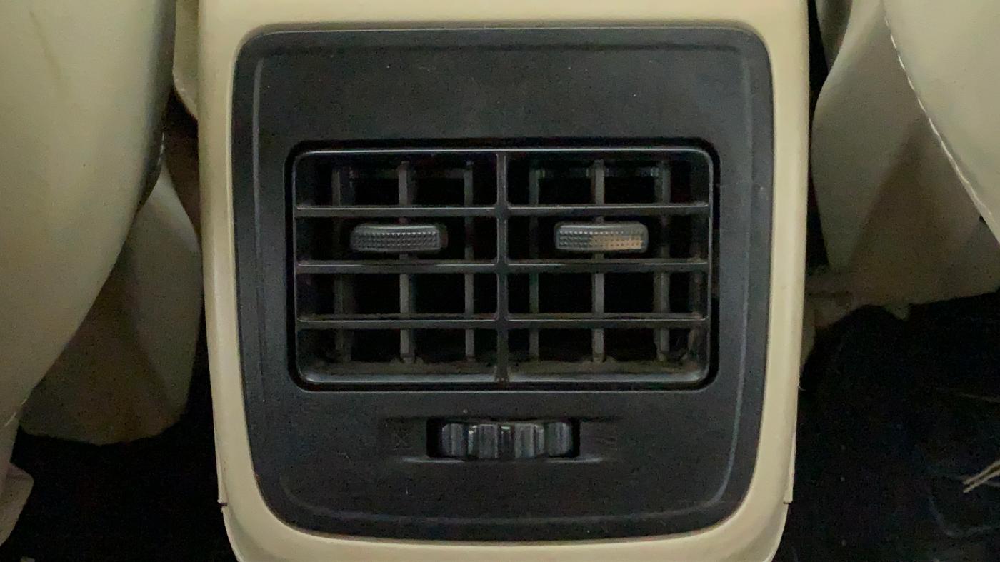 2018 Maruti Dzire VXI, Petrol, Manual, 30,882 km, Rear AC Vents