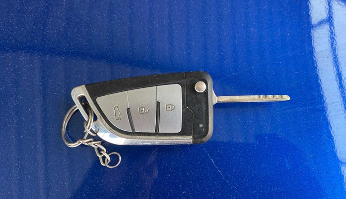 2014 Hyundai Xcent S 1.2, Petrol, Manual, 36,502 km, Key Close Up