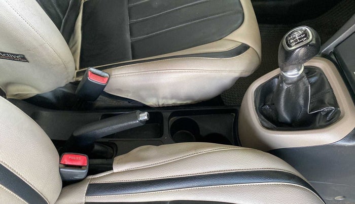 2014 Hyundai Xcent S 1.2, Petrol, Manual, 36,502 km, Gear Lever