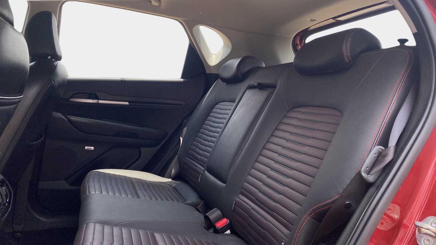 2022 KIA SONET GTX PLUS 1.0 IMT DUAL TONE, Petrol, Manual, 19,669 km, Right Side Rear Door Cabin