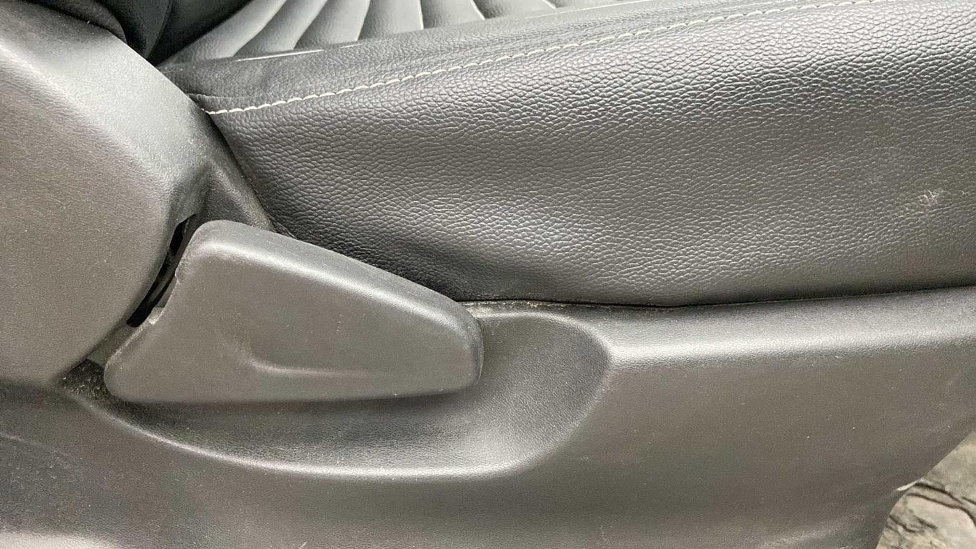 2020 Datsun Redi Go T, Petrol, Manual, 11,300 km, Driver Side Adjustment Panel
