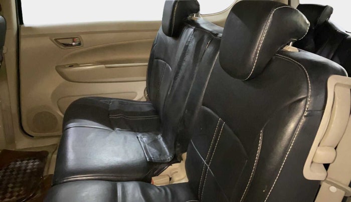 2016 Maruti Ertiga ZXI+, Petrol, Manual, 67,824 km, Right Side Rear Door Cabin