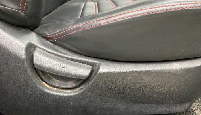 2018 Hyundai Grand i10 MAGNA AT 1.2 KAPPA VTVT, Petrol, Automatic, 44,018 km, Driver Side Adjustment Panel