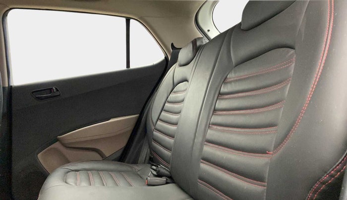 2018 Hyundai Grand i10 MAGNA AT 1.2 KAPPA VTVT, Petrol, Automatic, 44,018 km, Right Side Rear Door Cabin