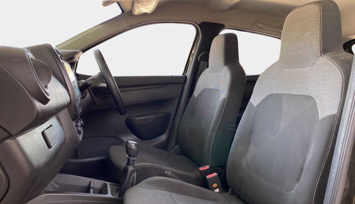 2022 Renault Kwid RXL 0.8 (O), Petrol, Manual, 29,217 km, Right Side Front Door Cabin