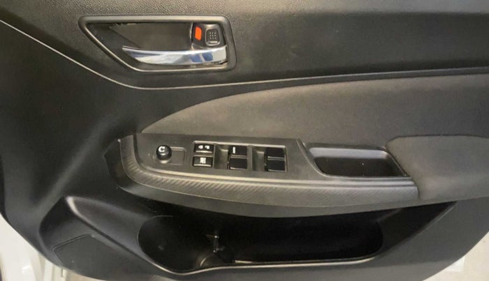 2022 Maruti Swift VXI, Petrol, Manual, 22,203 km, Driver Side Door Panels Control