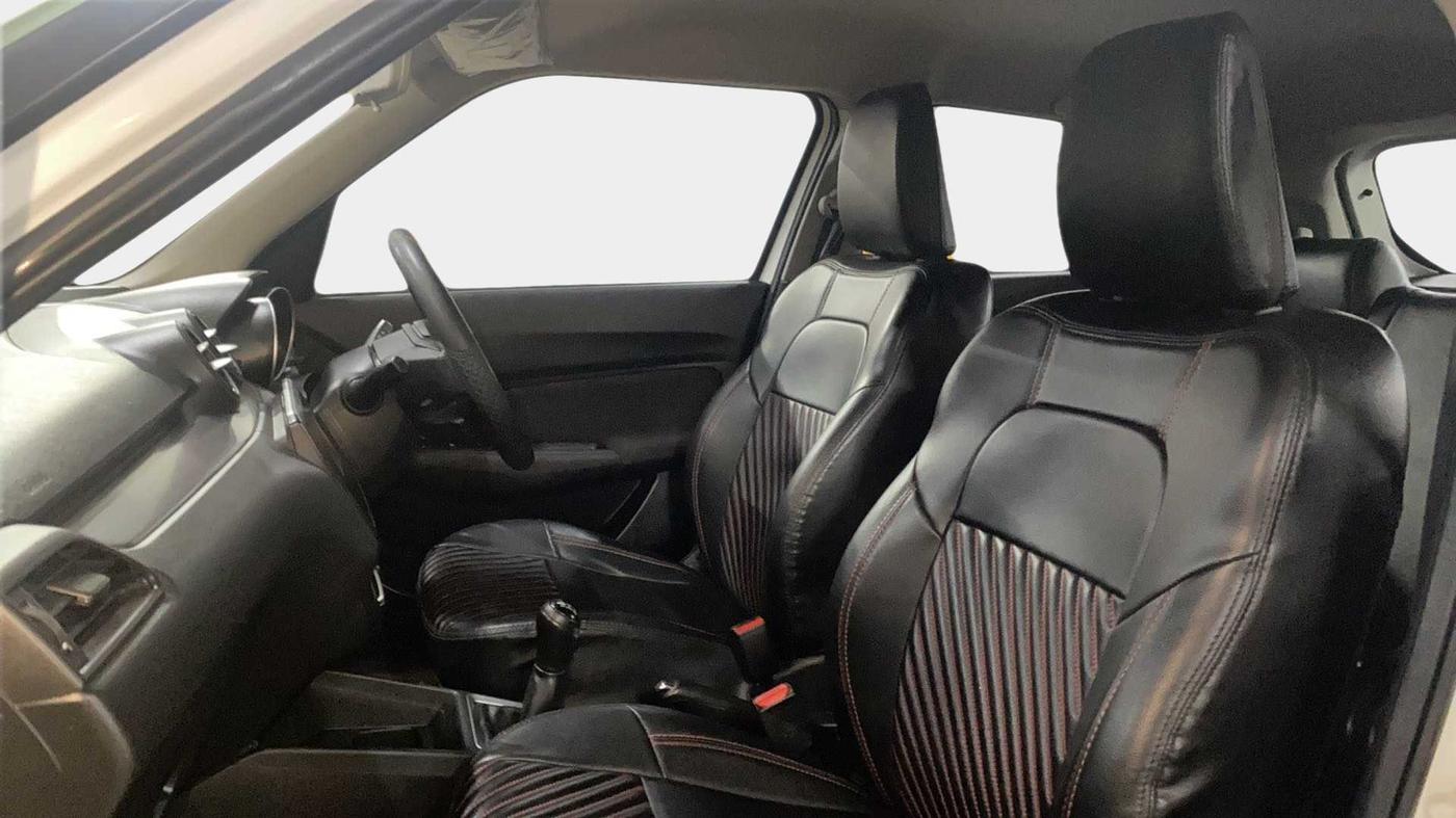 2022 Maruti Swift VXI, Petrol, Manual, 22,203 km, Right Side Front Door Cabin