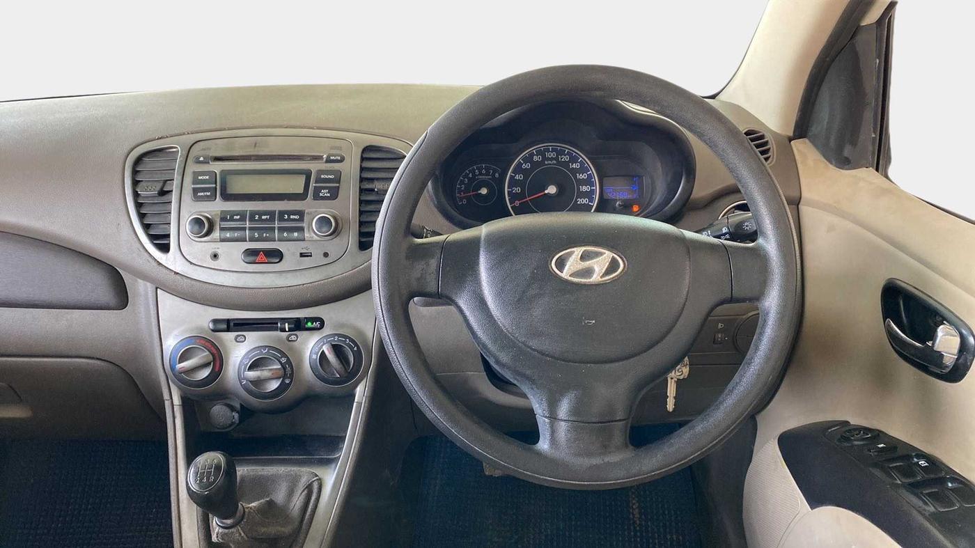 2010 Hyundai i10 MAGNA 1.2, Petrol, Manual, 42,793 km, Steering Wheel Close Up