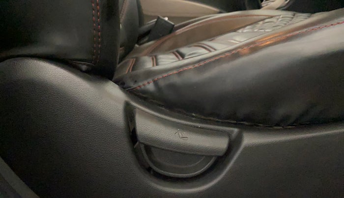 2018 Hyundai Grand i10 SPORTZ 1.2 KAPPA VTVT, Petrol, Manual, 61,254 km, Driver Side Adjustment Panel