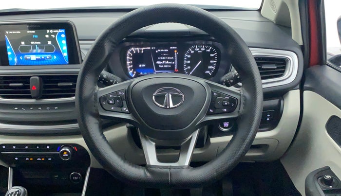 2023 Tata ALTROZ XZ + SUNROOF, Petrol, Manual, 6,884 km, Steering Wheel Close Up