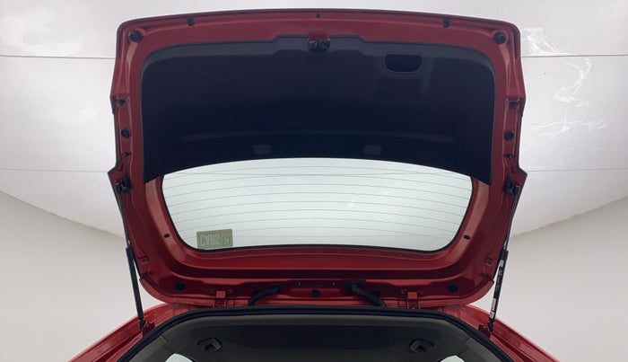 2023 Tata ALTROZ XZ + SUNROOF, Petrol, Manual, 6,884 km, Boot Door Open