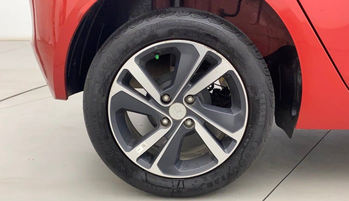 2023 Tata ALTROZ XZ + SUNROOF, Petrol, Manual, 6,884 km, Right Rear Wheel