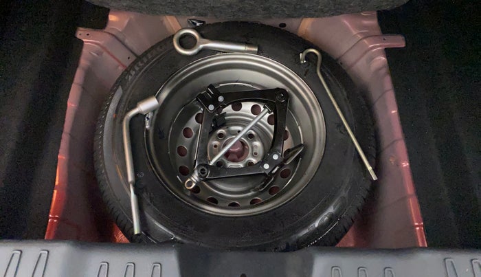 2023 Tata ALTROZ XZ + SUNROOF, Petrol, Manual, 6,884 km, Spare Tyre