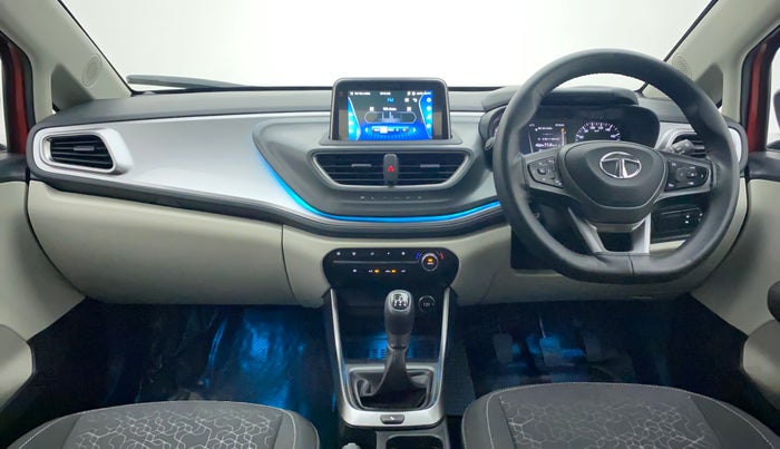 2023 Tata ALTROZ XZ + SUNROOF, Petrol, Manual, 6,884 km, Dashboard