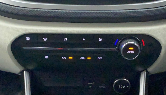 2023 Tata ALTROZ XZ + SUNROOF, Petrol, Manual, 6,884 km, Automatic Climate Control