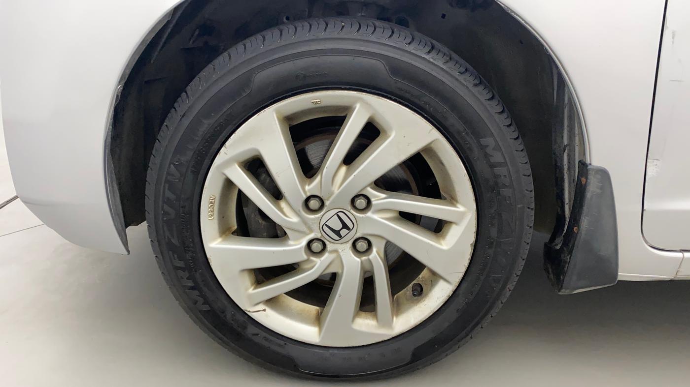 2016 Honda Jazz 1.2L I-VTEC V AT, Petrol, Automatic, 1,13,157 km, Left Front Wheel