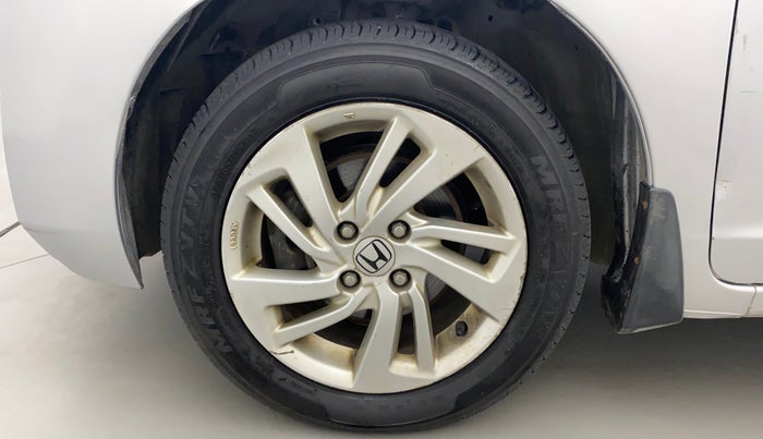 2016 Honda Jazz 1.2L I-VTEC V AT, Petrol, Automatic, 1,13,157 km, Left Front Wheel