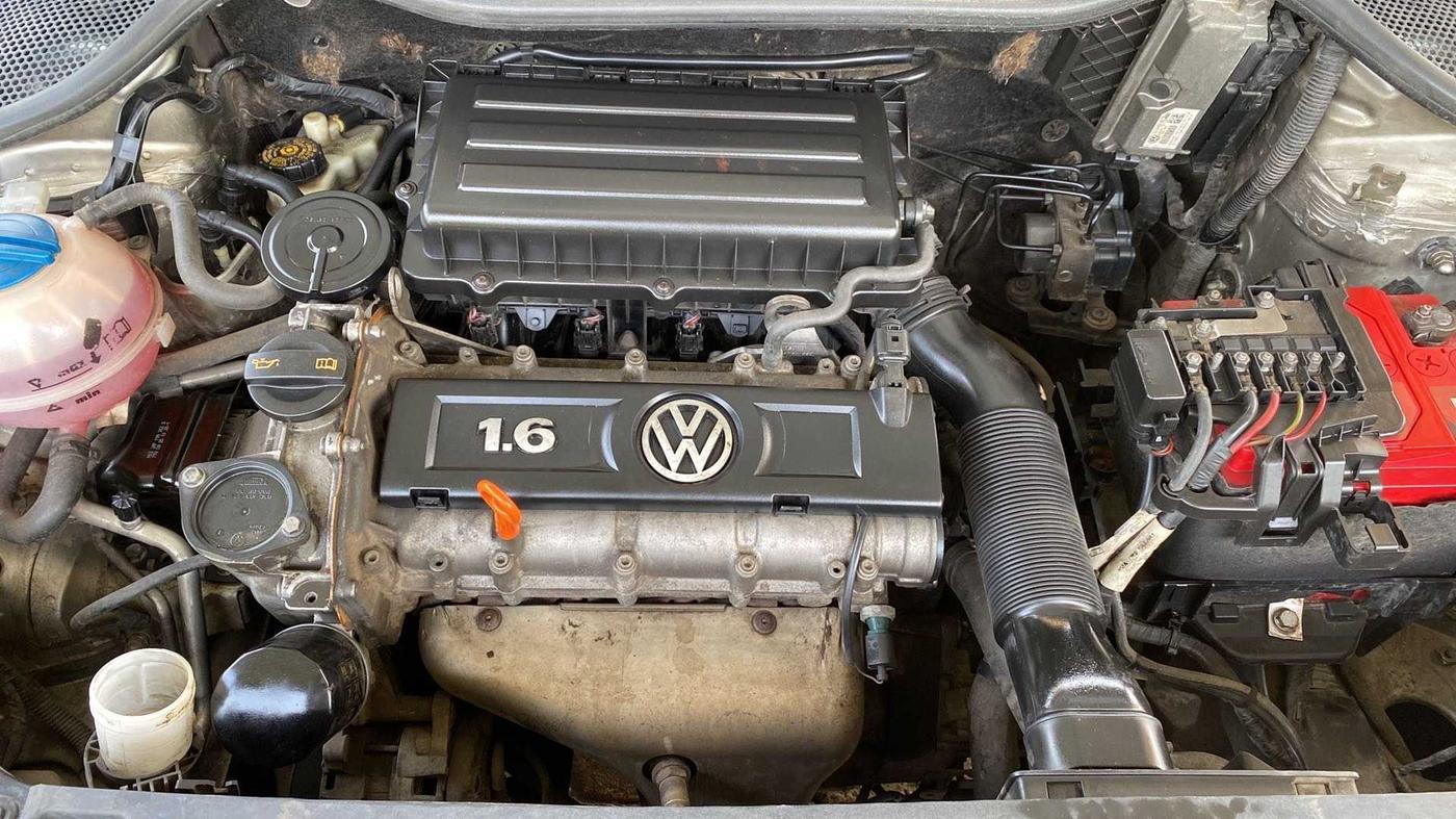 2013 Volkswagen Vento HIGHLINE 1.6 MPI, Petrol, Manual, 78,099 km, Open Bonet