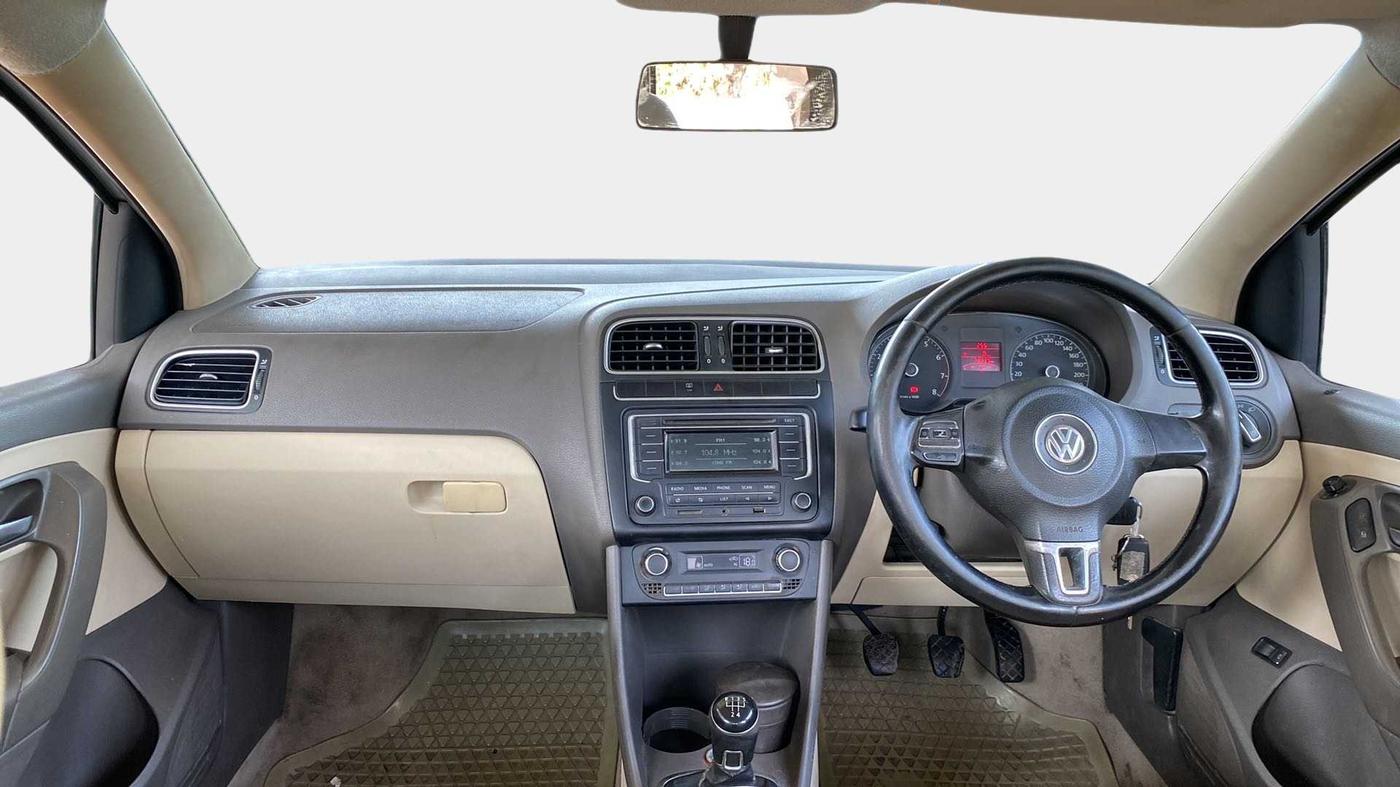 2013 Volkswagen Vento HIGHLINE 1.6 MPI, Petrol, Manual, 78,099 km, Dashboard