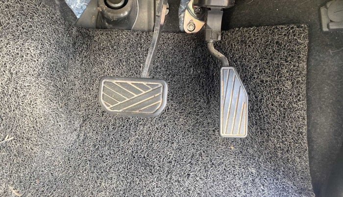 2020 Maruti New Wagon-R VXI (O) 1.2 AMT, Petrol, Automatic, 28,709 km, Pedals