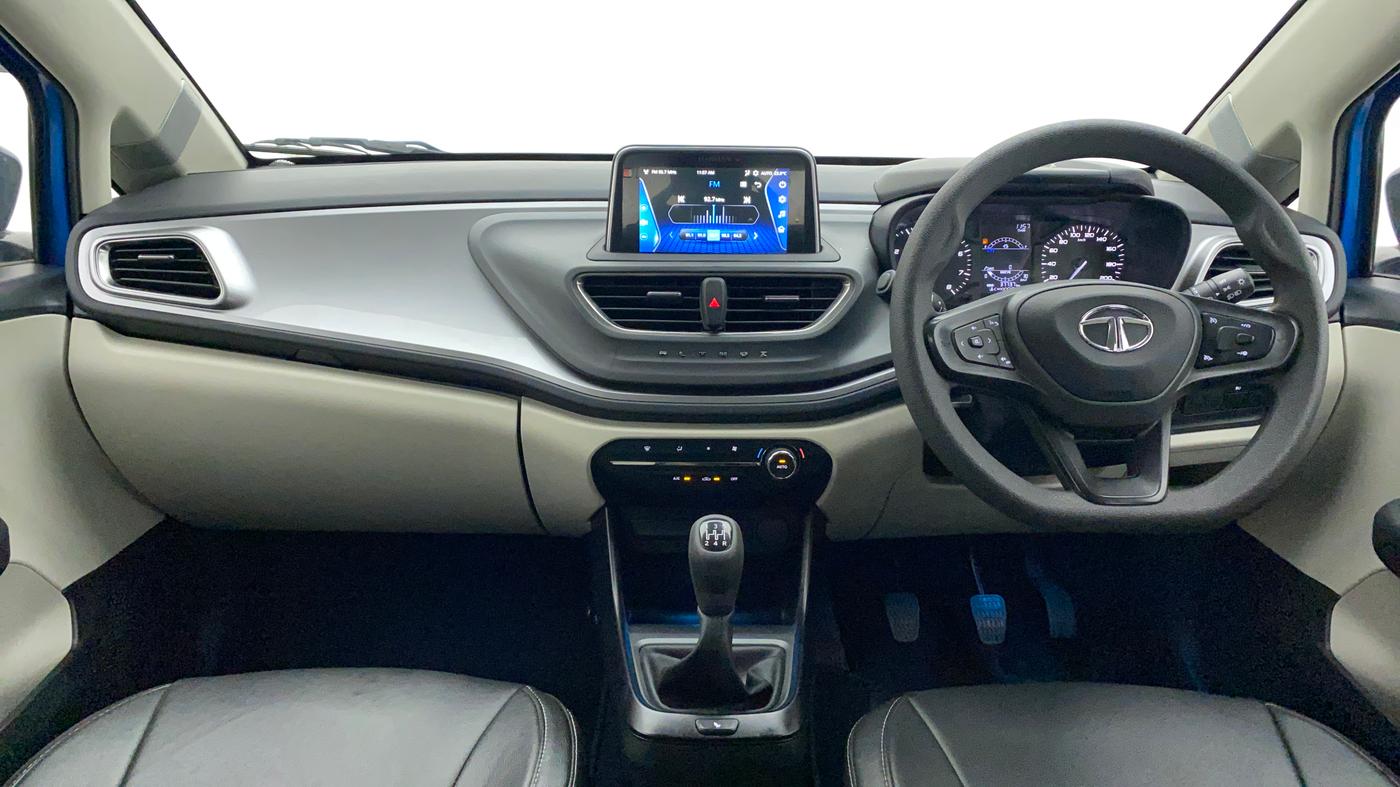 2022 Tata ALTROZ XT DIESEL, Diesel, Manual, 37,737 km, Dashboard