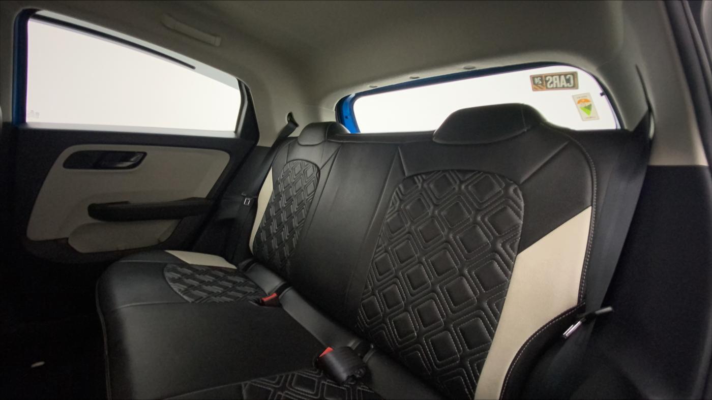 2022 Tata ALTROZ XT DIESEL, Diesel, Manual, 37,737 km, Right Side Rear Door Cabin
