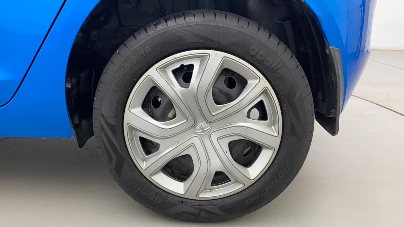 2022 Tata ALTROZ XT DIESEL, Diesel, Manual, 37,737 km, Left Rear Wheel