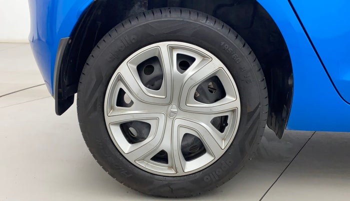 2022 Tata ALTROZ XT DIESEL, Diesel, Manual, 37,737 km, Right Rear Wheel