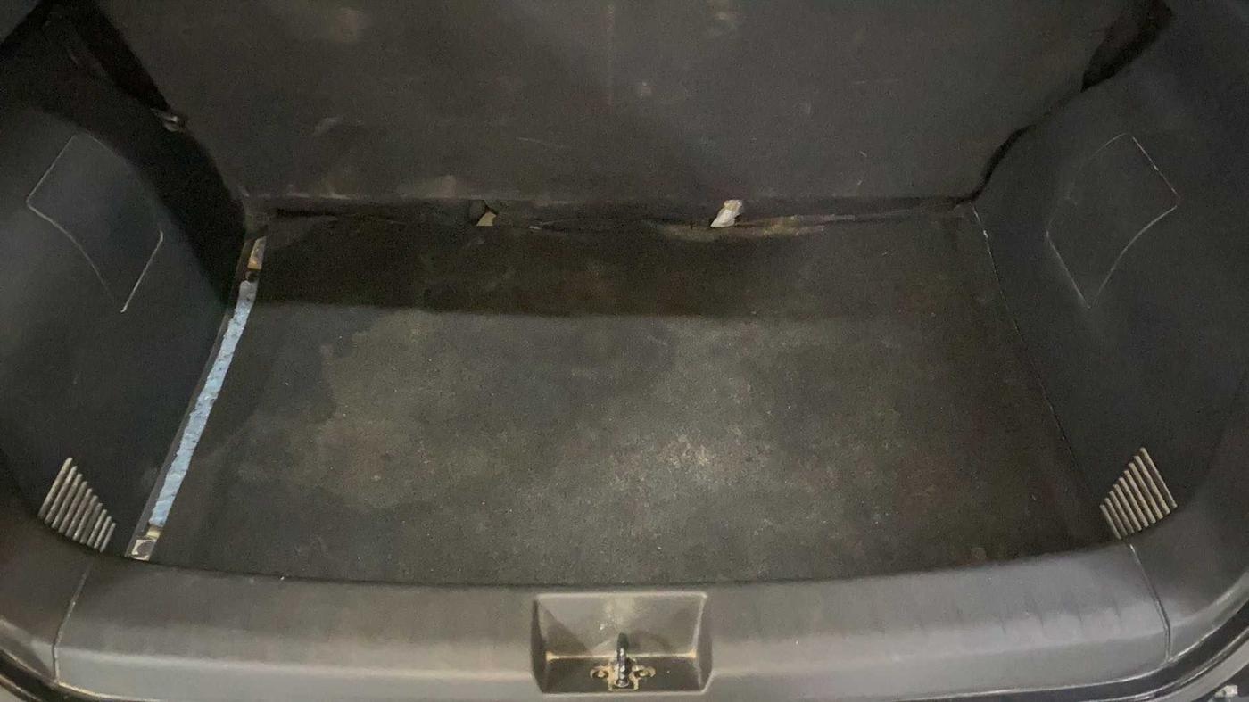 2022 Nissan MAGNITE XE, Petrol, Manual, 15,704 km, Boot Inside