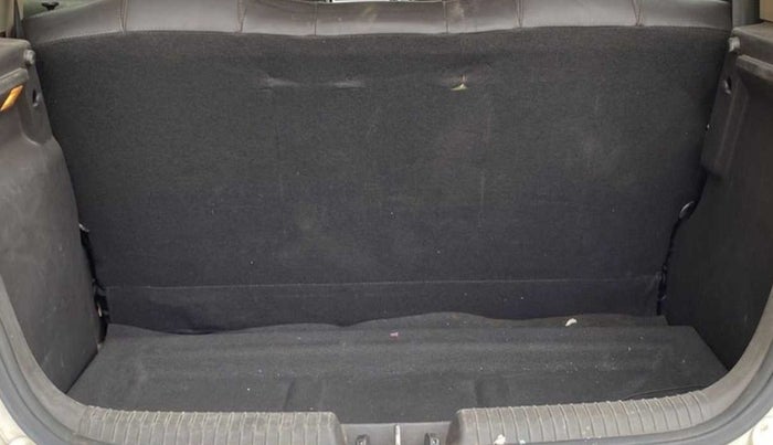 2012 Hyundai i20 MAGNA 1.2, Petrol, Manual, 78,171 km, Boot Inside